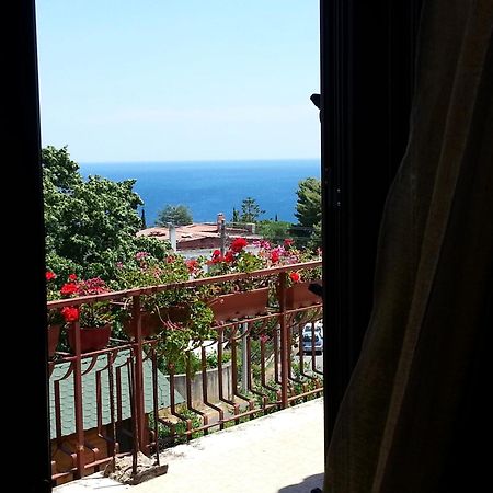 B&B Villa Francesca Соверато Марина Екстериор снимка