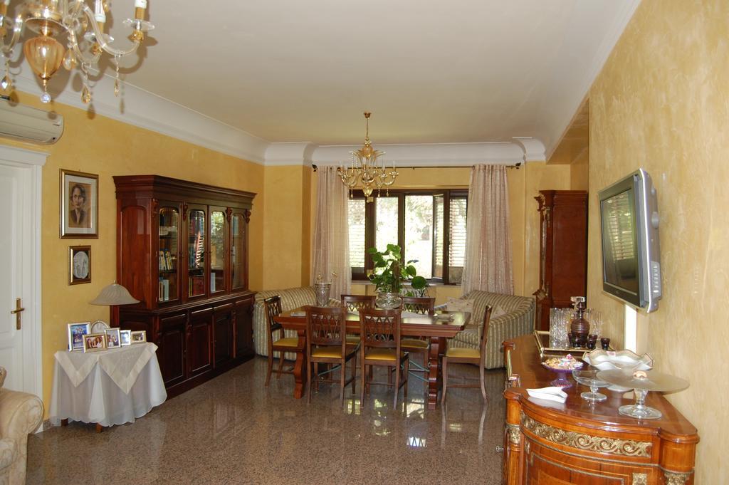 B&B Villa Francesca Соверато Марина Стая снимка