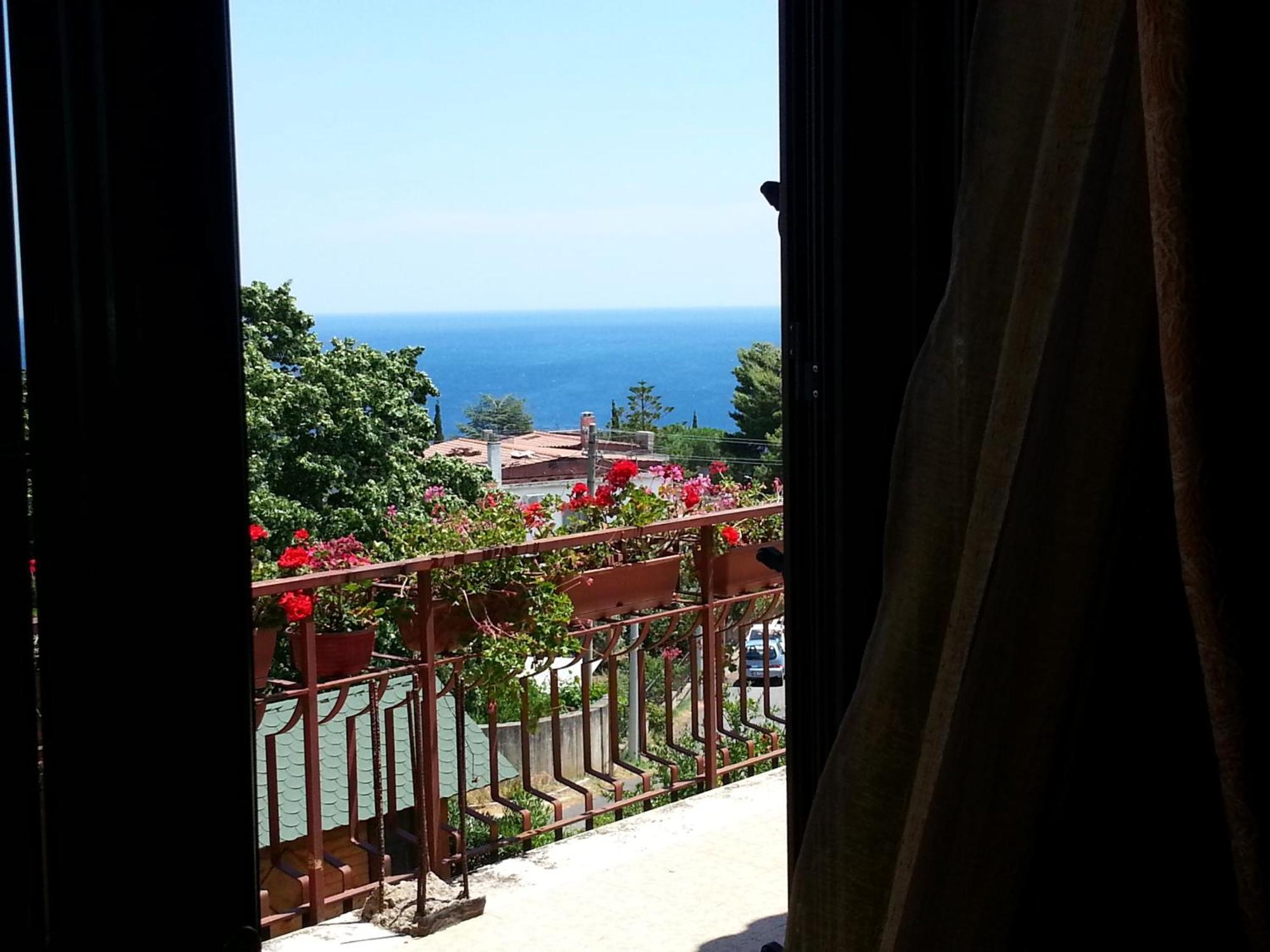 B&B Villa Francesca Соверато Марина Екстериор снимка