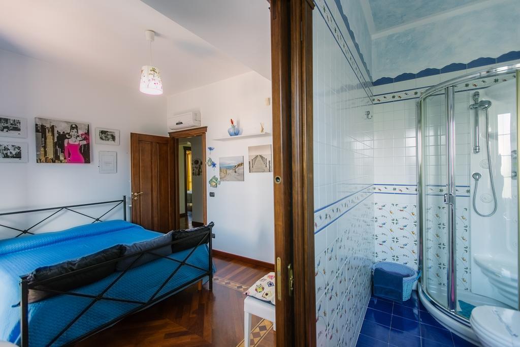 B&B Villa Francesca Соверато Марина Екстериор снимка